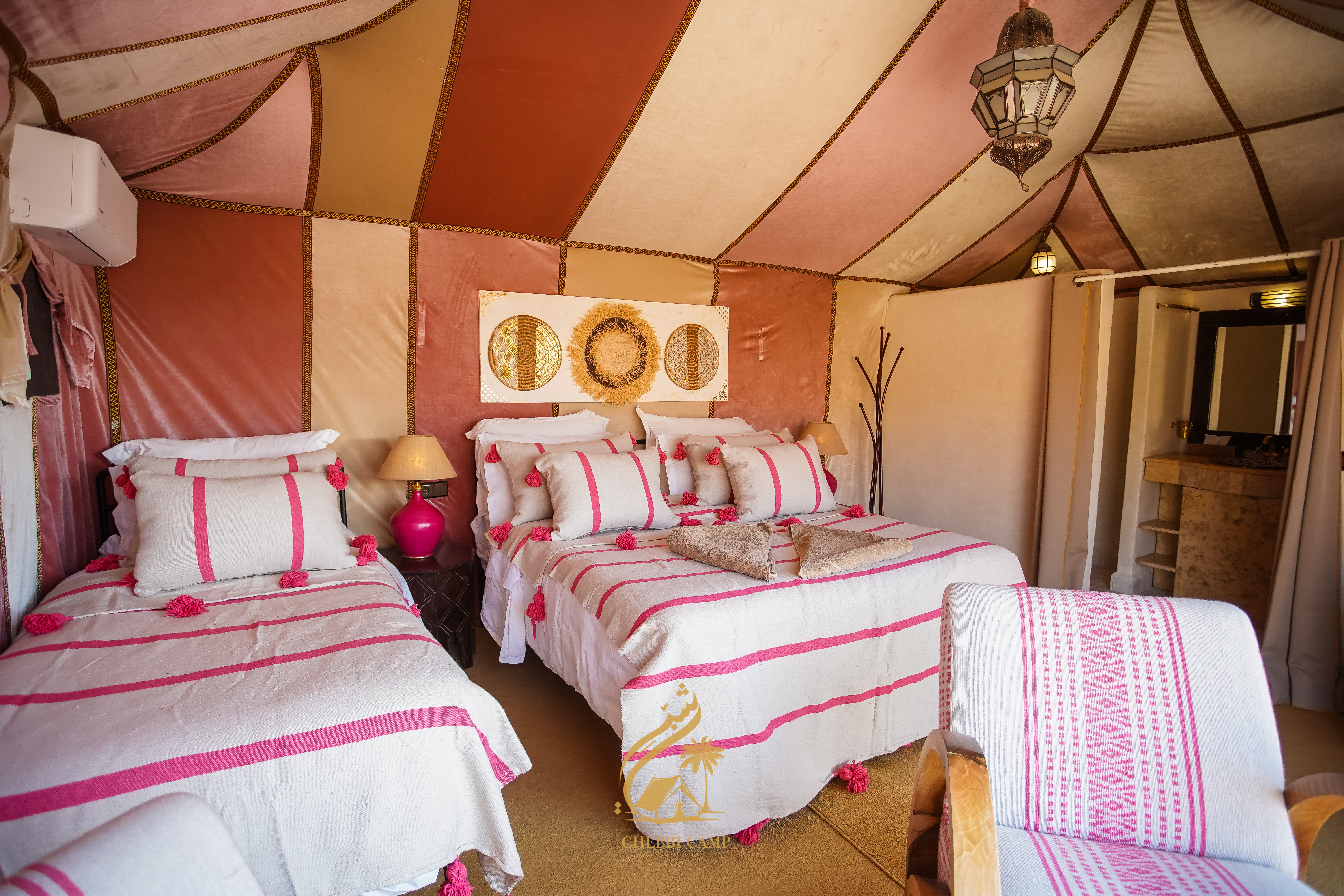 Tent 05